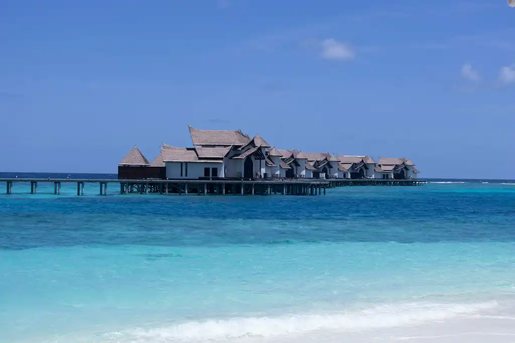 Maldives overwater bungalows maldives